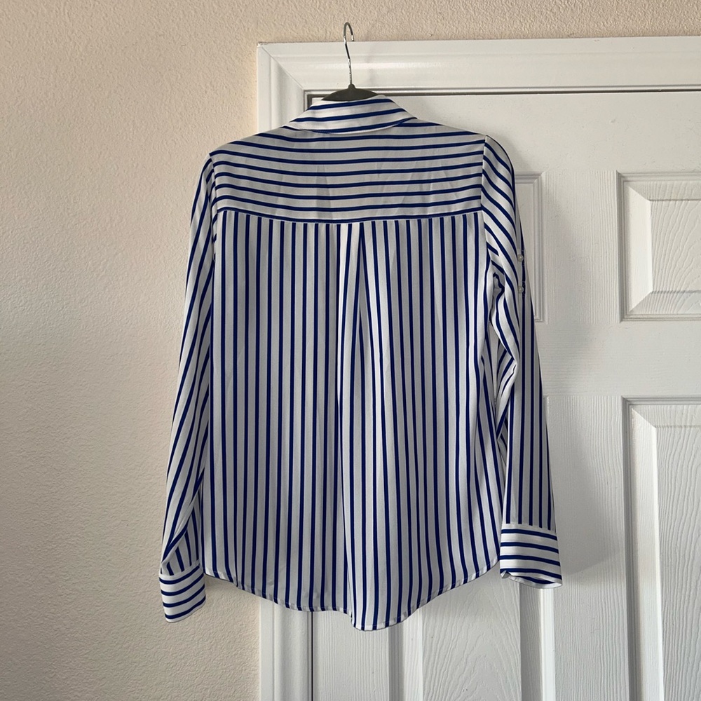 Express Two Pocket Portofino Button Down Striped - Picture 4 of 7